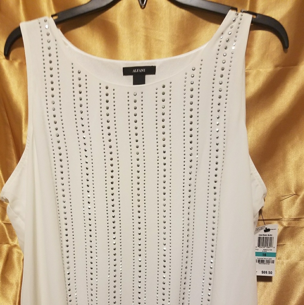 Sleeveless top
